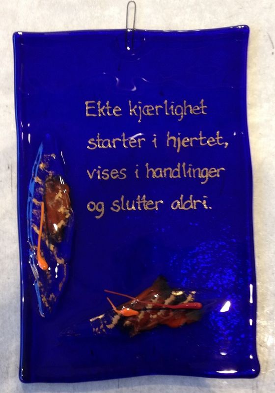 Hustavle i glass, Ekte kjærlighet...